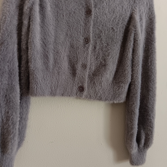 Aritzia Sunday Best Carmen Fuzzy Cardigan - Picture 4 of 9